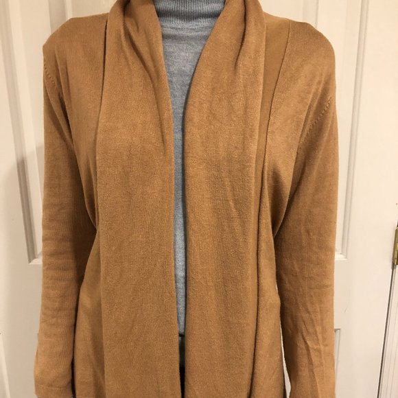 Zara || Beige Knit Sweater - Picture 2 of 8